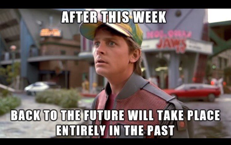 MyDaughtersArmy's tweet image. Translation : YOU&apos;RE OLD!

#BackToTheFutureDay