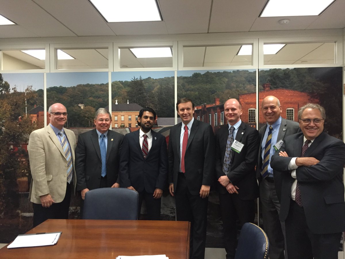 The CT delegation met with <a href="/ChrisMurphyCT/">Chris Murphy 🟧</a> to discuss patient care and funding of important heart disease research.