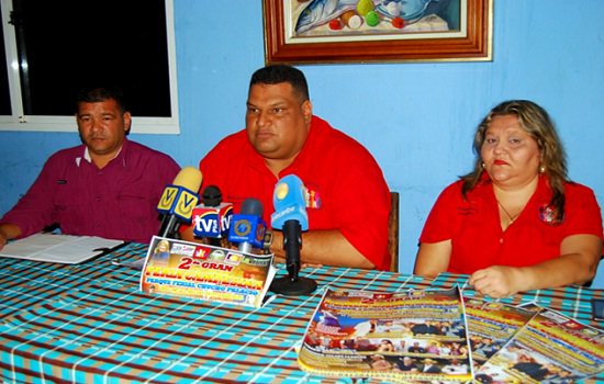 otrak0ssa's tweet photo. Mañana arranca 2da Feria Campesina del estado Monagas https://t.co/dq8V4Lqx5E https://t.co/W2s9HZVs17