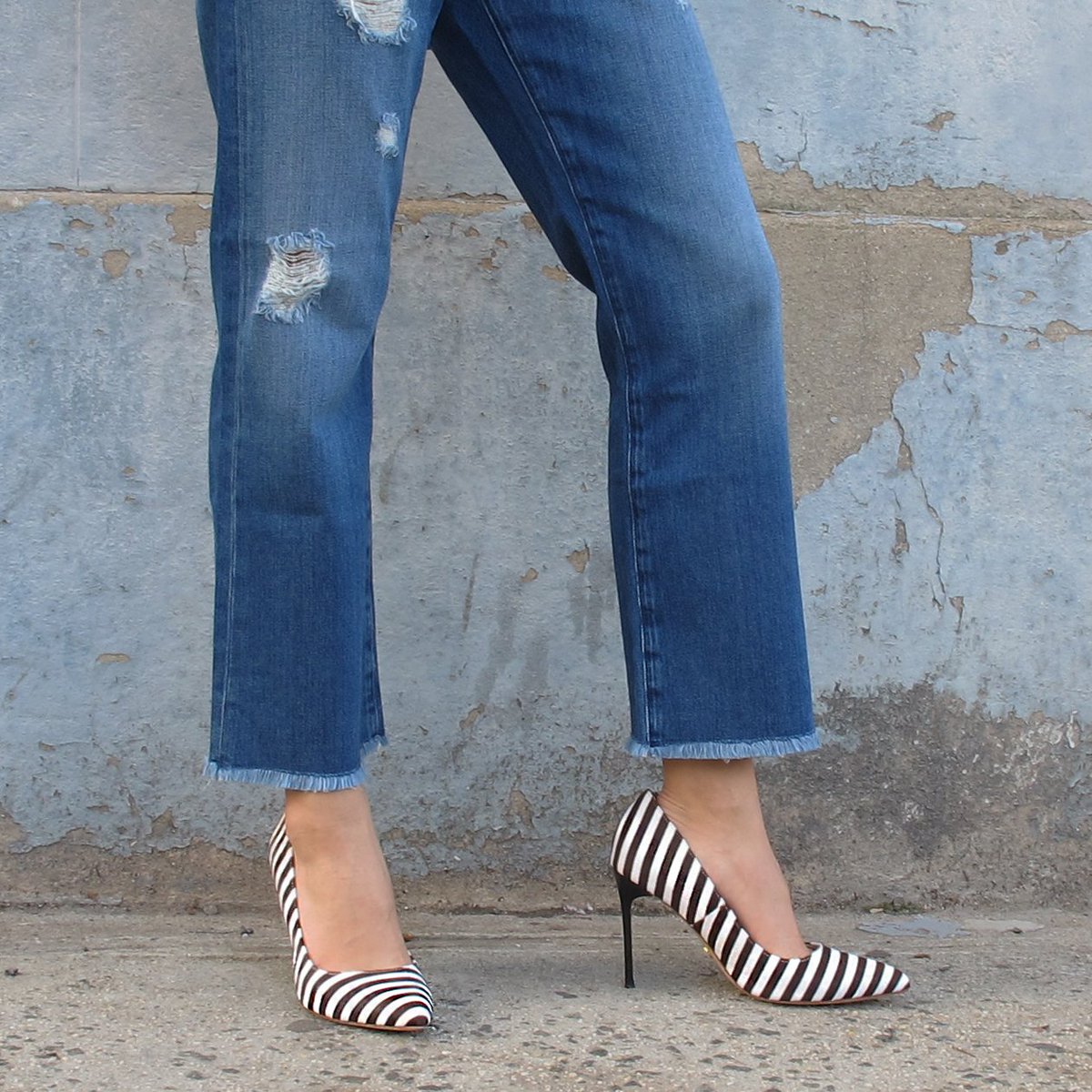 cecelianewyork's tweet photo. FINALLY! Diane is available #SHOP https://t.co/oxHR19hRDd also available in #camoprint #perfectpumps #cecelianewyork https://t.co/btUGzpjj3p