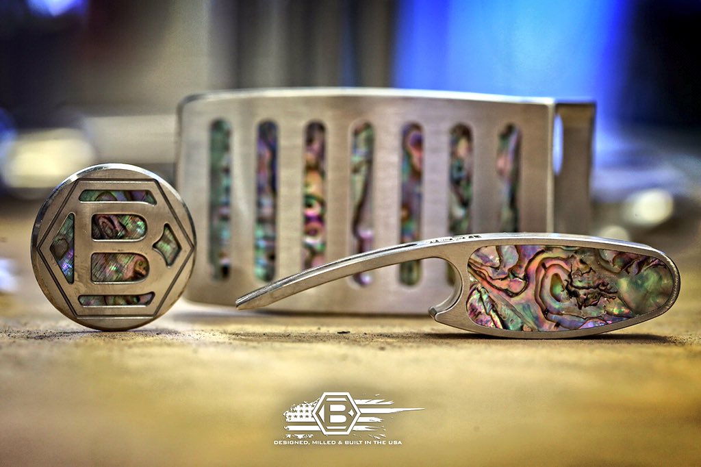 BettinardiGolf's tweet photo. We love to be unique and experiment with a variety of different materials on our putters and accessories #Pearlinlay https://t.co/YySy7dc6Yo