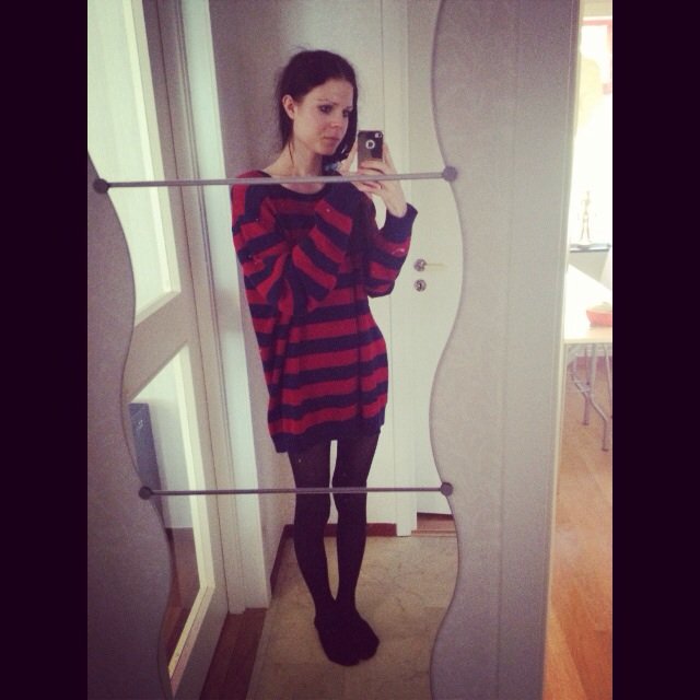 jennifer19ella's tweet photo. #me #jag #jennifer #ella #jenniferella #jen #cute #ootd #ooat #outfitoftheday #timelessoutfit #timeless #love https://t.co/RMFruTS5MH