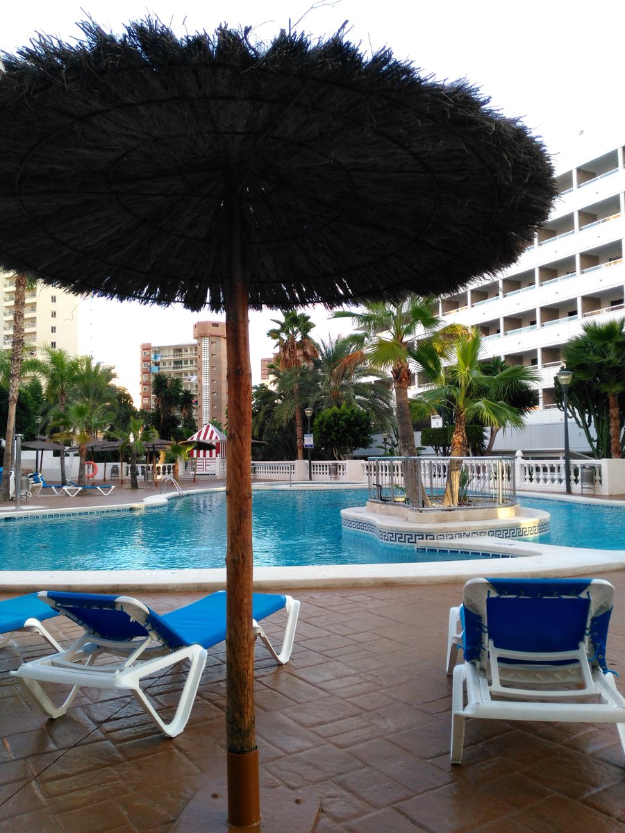 PampillonLinda's tweet photo. #Curso #fotografia #Turismo #CDT2015 agradecer al @HotelPoisendon por dejarnos hacer fotografia en sus instalaciones https://t.co/S87ybT4m9z