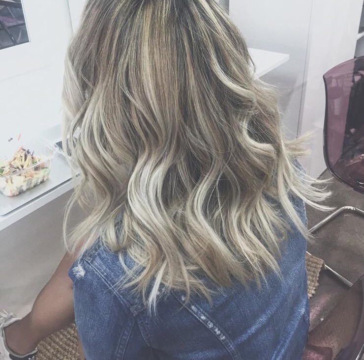 goPRIV's tweet photo. Beach waves for @alexamacchia via #PRIVPro @lotomakeupartist π #PRIVit #beauty #hair #ondemand https://t.co/xMptkbTvM9