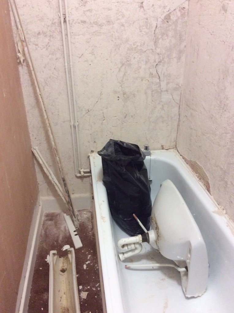 Ronstiling's tweet image. Last weeks job was in Abergavenny, #park hotel #bathroom refit