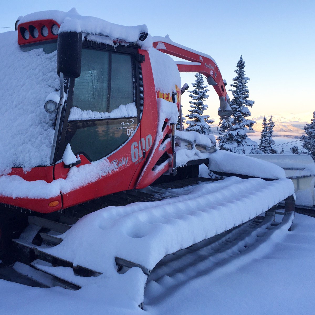 Whistler Blackcomb tweet media