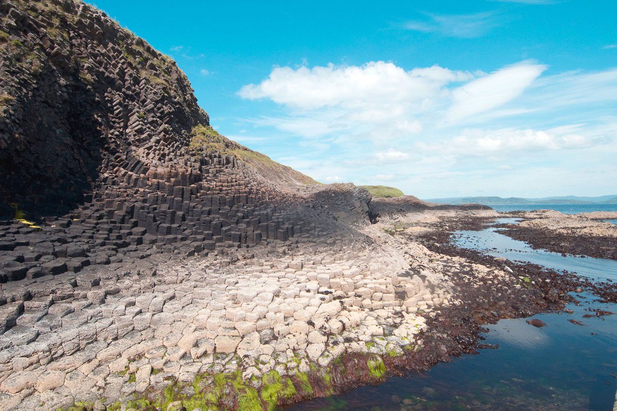 cntraveller's tweet photo. Good things come in small packages – and these are the tiniest islands in Britain
https://t.co/m3vzOlYmdQ https://t.co/YinLQvRpCM