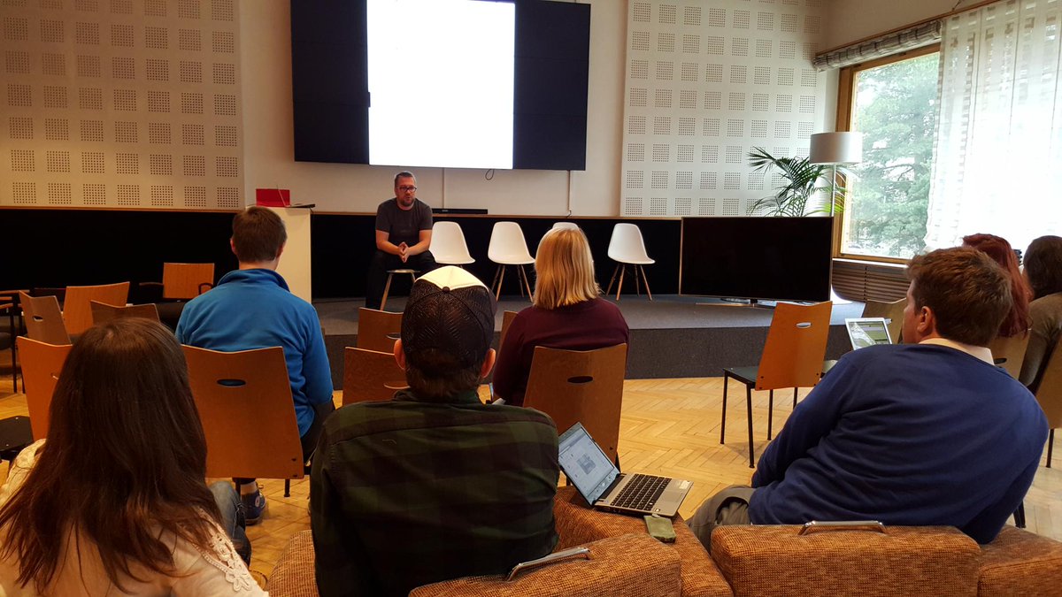 VerticalVC's tweet photo. Thanks @virki for an awesome session with the teams today! @cofoundermag #takingittothenextlevel #printreally https://t.co/orZSpOcPmw