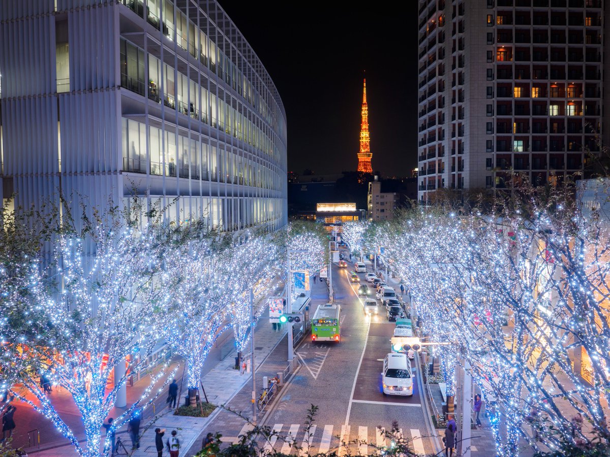 六本木ヒルズ展望台 東京シティビューtokyo City View Roppongi 今日から六本木ヒルズのけやき坂 イルミネーションが点灯しています 六本木ヒルズの冬の風物詩 冬の訪れを感じます T Co X8v4qqknsc