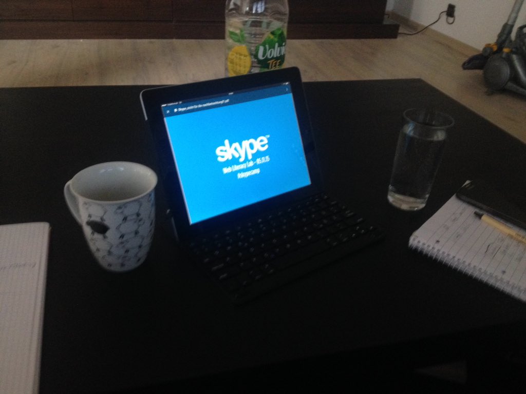Dennish920's tweet photo. Auch die Moderatoren breiten sich langsam vor #skypecamp #barcamp #onkomm #hda https://t.co/gBiuRxoAlS