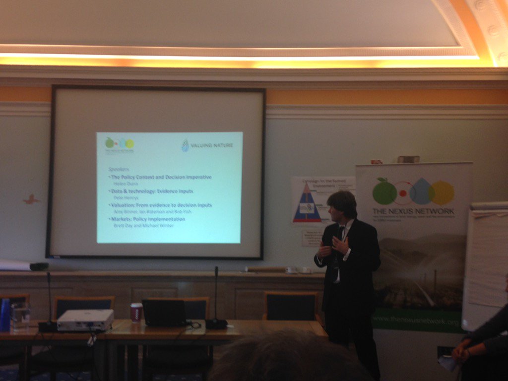 uk_nexus's tweet photo. Ian Bateman @UniofExeter talking @DefraGovUK #openenvironment @uk_nexus @ValuingN https://t.co/Qjw5aMnCwq