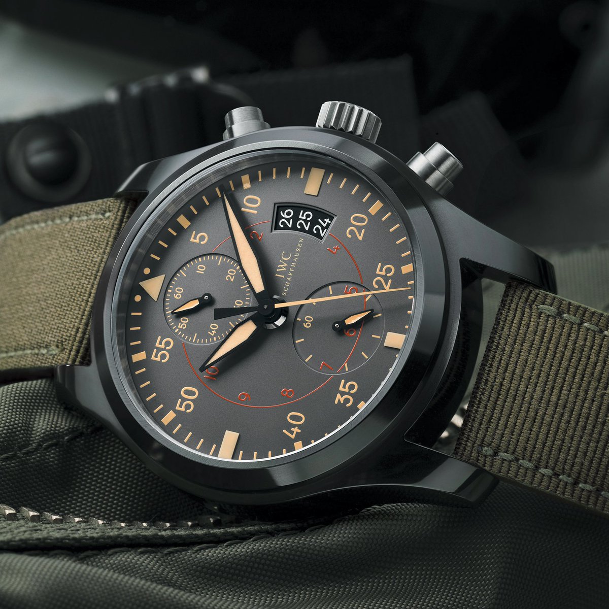 Inspired by the spirit of Miramar, the #IWC Pilot’s Watch TOP GUN Miramar: goo.gl/qgol4r