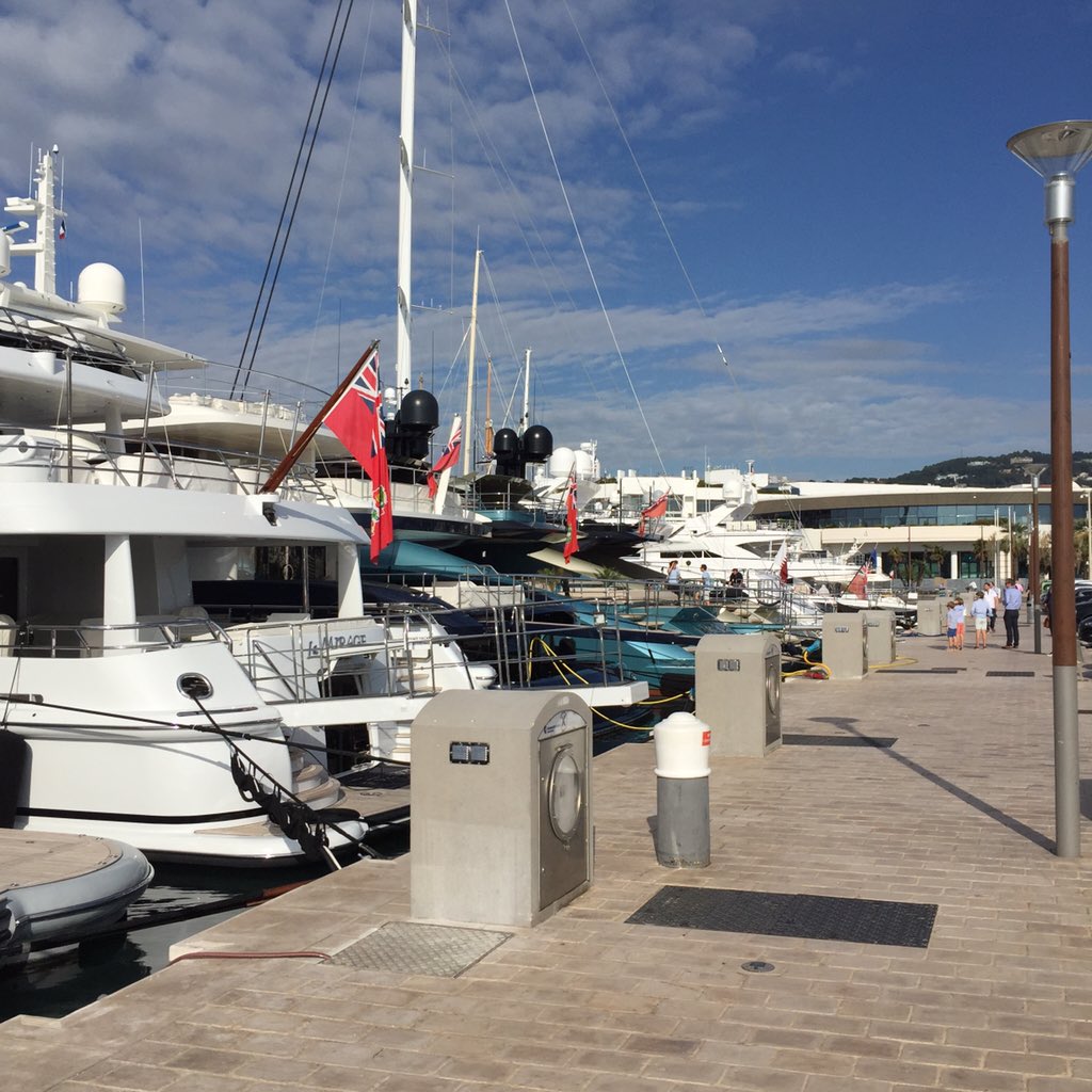 SlipFinderApp's tweet image. Scoping out mega yachts in Cannes,  ready for #FLIBS2015 tomorrow!   #megayachts #slipfinder #palaisdesfestivals