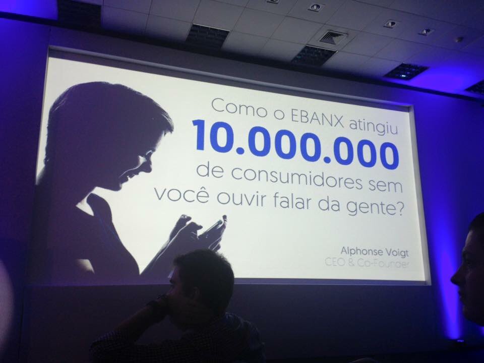 rhuan's tweet photo. Showcase do @avoigt73 provocando a trabalhar forte em trazer clientes, e - pitch p investidor. #case2015 #startupsc https://t.co/ilGuQKZkPN
