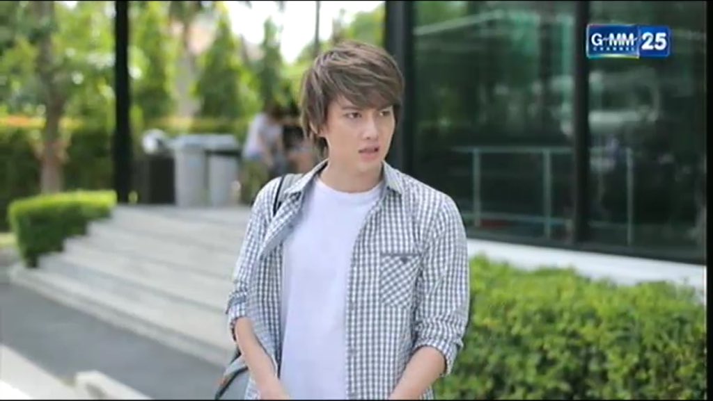 RubyRainnie's tweet image. เห็นรถสวยเป็นไม่ได้ ท่อก็ดังควันก๊เหม็น อ้าววว โซระแบบนี้ต้องง สตรองง!! 5555 #DevilLoverSeries