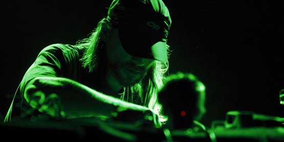 RT for a chance to win a three-day pass to <a href="/RussellHaswell/">Russell Haswell</a>'s residency at <a href="/Cafeoto/">Cafe OTO</a> bit.ly/1NPKG1i #Dalston