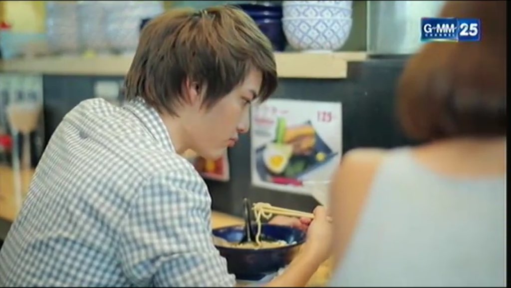 RubyRainnie's tweet image. โอยนยยอยากกินราเมงด้วยคนนน มุมข้างงงยังน่ารักขนาดนี้  #DevilLoverSeries