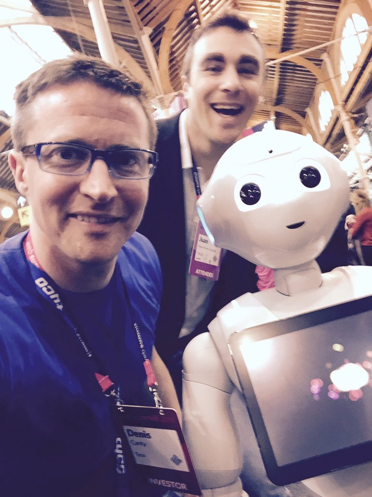 deniscanty's tweet photo. Check this guy out! #teamtyco .@WebSummitHQ #WebSummit15 https://t.co/jkMnAR6q5U