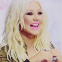 642_dani's tweet photo. sus onrisa me cautiva  #WeMissYouXtina https://t.co/gbp9gPTsRz