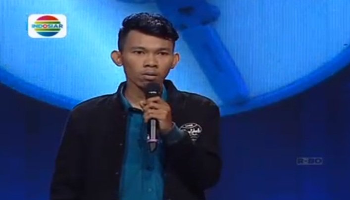 Indosiar's tweet photo. Wah banyak yang tepuk tangan nih buat @MasCemen, lucu dong berarti? Hehe #StandUpAcademy https://t.co/Q0xtsqQ6KT