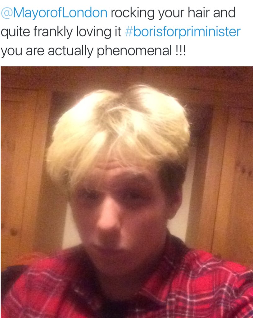 ymcminaj's tweet photo. @_nickimisqueen why post this looking ugly and having hair like that 😂😂😂 you embarrass yourself too much 😂😂😂😂😂😂 https://t.co/huYErqrxO4
