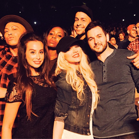 642_dani's tweet photo. afortunada las personas que se encuentran cerca de nuestra xtina  #WeMissYouXtina https://t.co/J4oO0xMvxo