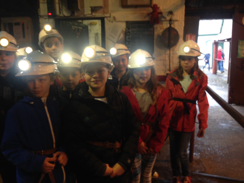 ysgolbryncoch's tweet photo. The Big Pit #Cardiff15 https://t.co/j3gpwk0Vqp