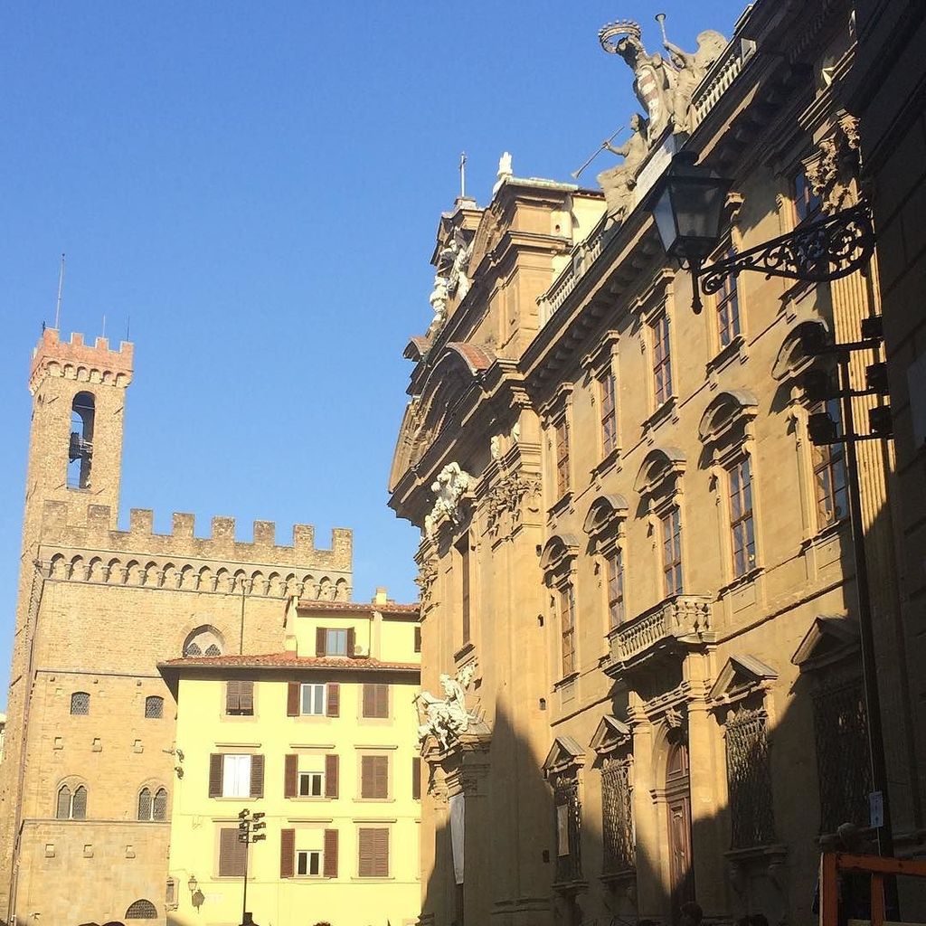 tuscanygram's tweet photo. Scorci

#nofilter #sanfirenze #firenze #florence #centrostorico #tribunale #igers #igersfi… https://t.co/hgYI5EcOHk https://t.co/YH6f4jLdaV