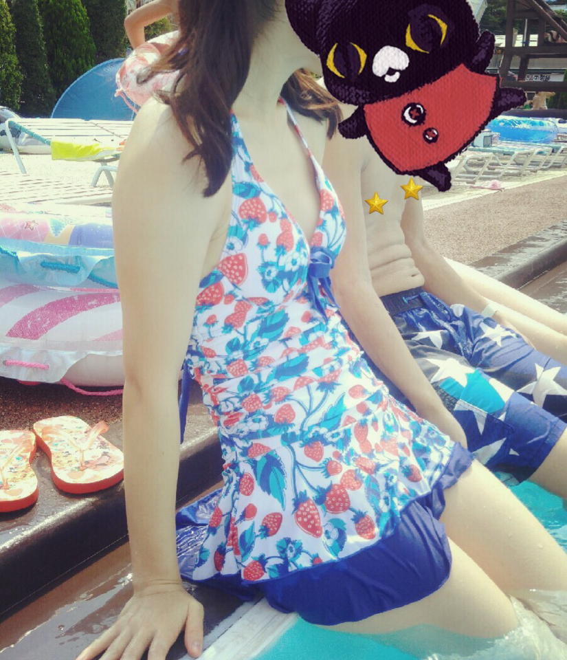 隙間　乳首   / X