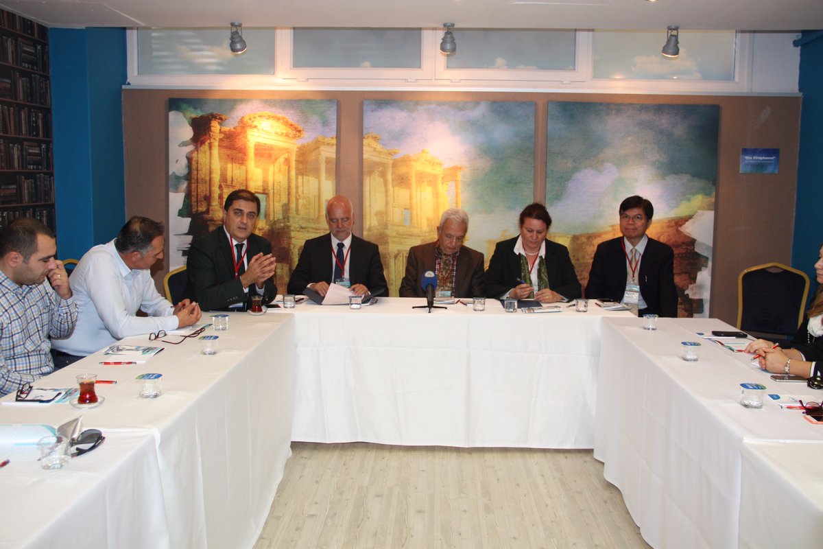 #DEÜ ve #ISSTA arasında, #Bioİzmir kapsamında işbirliği protokolü imzalandı. detto.depark.com/65.aspx