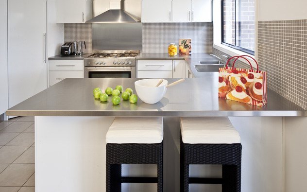 AlphaFlatpack's tweet image. The Desirable Stainless steel Benches. goo.gl/mcUUtJ #stainlessteel