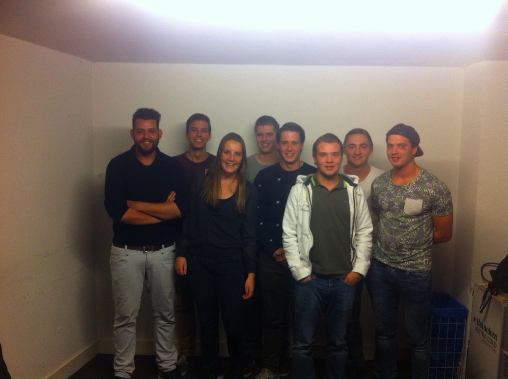 Het voltallige Algemeen Bestuur van <a href="/SRS_SPECO/">Studievereniging SRS</a> 2015/2016! #trots