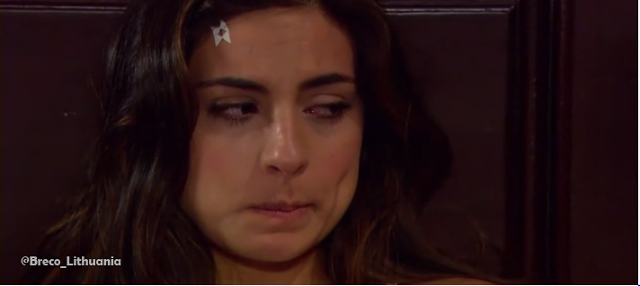 ABrecoLituania's tweet image. Martín deja libre a Verónica ... #Cap57 #LoImperdonableLtu #Verónica @anabrendac 💔😭
