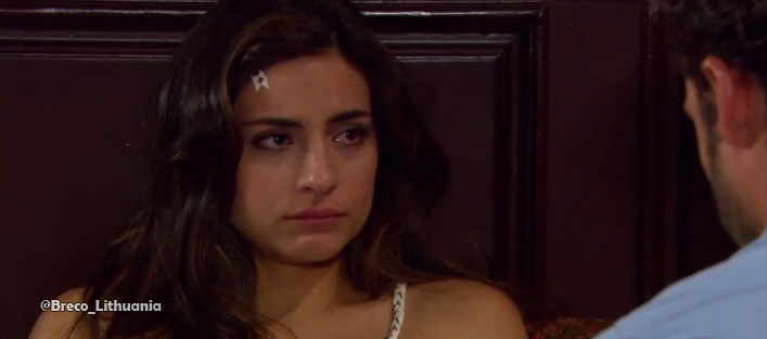 ABrecoLituania's tweet image. Martín deja libre a Verónica ... #Cap57 #LoImperdonableLtu #Verónica @anabrendac 💔😭