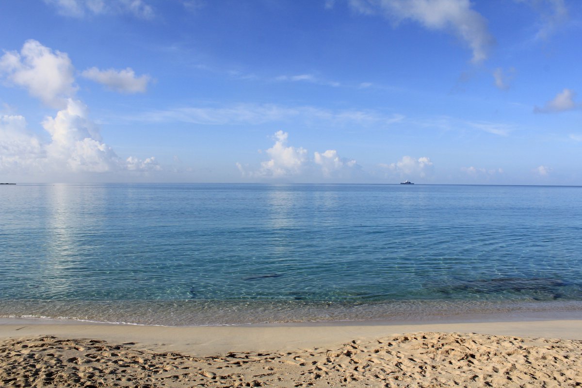azurehotel's tweet photo. Another beautiful day at the Azure! https://t.co/00NxfAeC8I