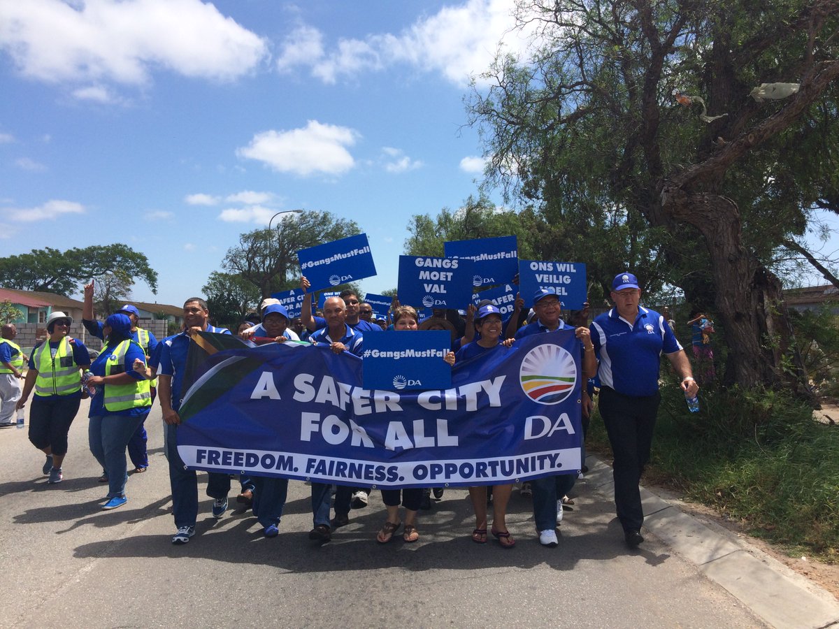 DAEasternCape's tweet photo. See our #GangsMustFall March led by @AtholT in NMB's Northern Areas: https://t.co/hCY58r5pOw
#TrollipforMayor https://t.co/kB7It1hSY5