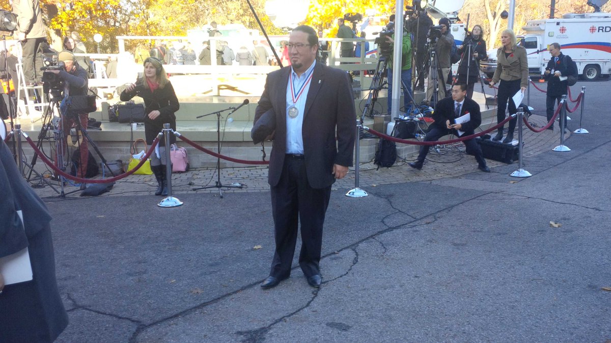 NigelNewlove's tweet photo. AMC Grand Chief Derek Nepinak #newrelationship #swearingin #newPM https://t.co/7NGLHnLwCi