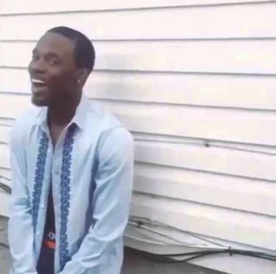 kylie_shiru's tweet photo. What came to my mind after that DJ CREME APOLOGY😫 https://t.co/BW7sxbUC5N