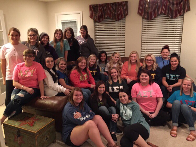 madyalyvia's tweet image. HAPPY FOUNDERS DAY ΑΣΤ!! #rhochapter #ast116