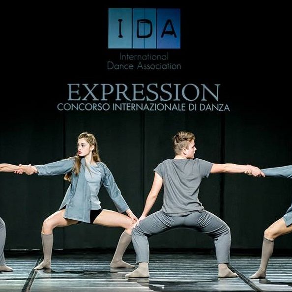 danzainfiera's tweet photo. #dif2016 Torna quest'anno il concorso internazionale di @dance_ida! Info qui https://t.co/sH6jPG2Jpk #expression2015 https://t.co/yDoABfy2Db
