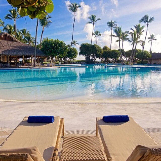 TPHoneymoons's tweet photo. Iberostar Bavaro is waiting for you and your love! @IBEROSTAR https://t.co/wLKlgtyezn