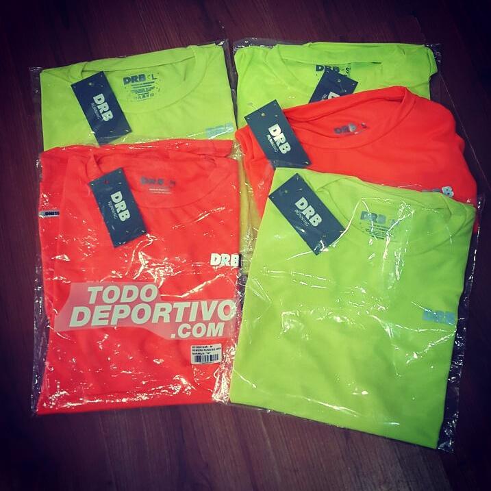 _tododeportivo's tweet photo. Gracias @dribblingAR  por las remeras para atletas TD y sorteo! #elegiganar #sportcomplement #running https://t.co/aFVNHXHI3Y