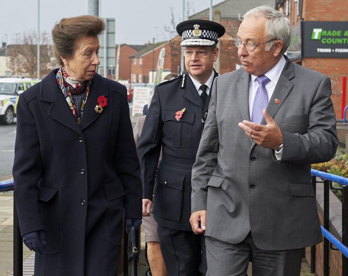 WidnesRuncornWN's tweet image. IN PICTURES: Princess Anne opens Widnes Police Station: liverpoolecho.co.uk/incoming/princ…