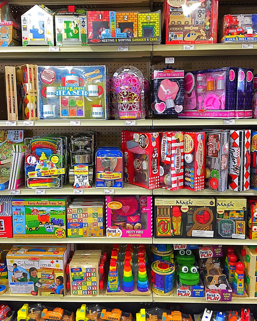 CashmansHdw's tweet photo. New display of @MelissaAndDoug toys. #melissaanddoug https://t.co/6ekCXZjoZ7