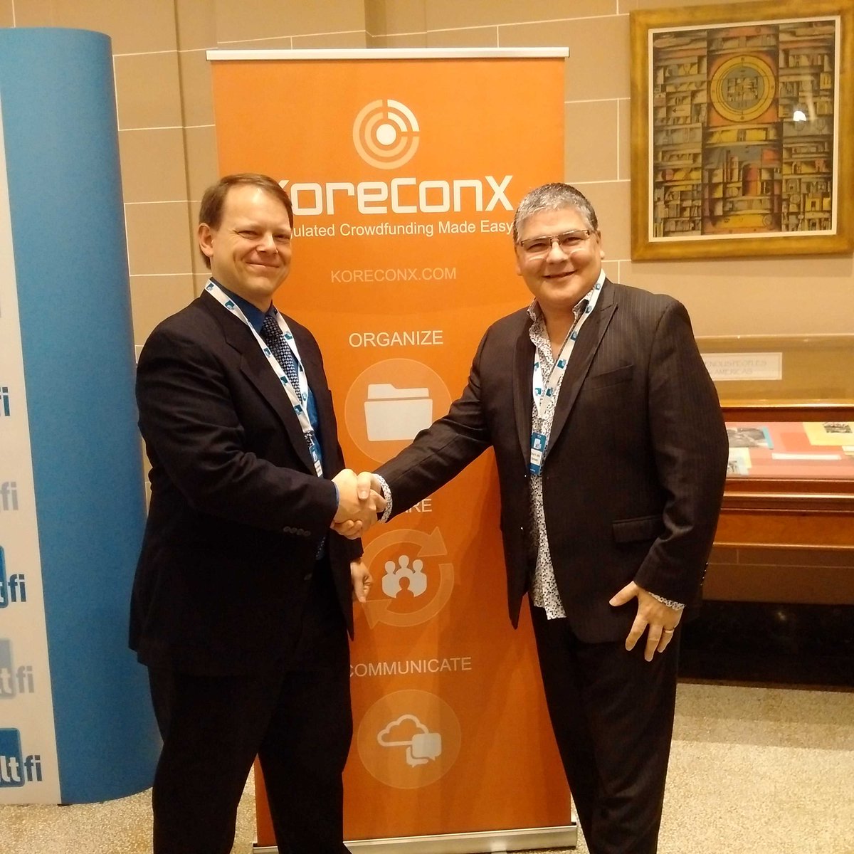 JasonFutko's tweet photo. Blaine from @folioinvesting congratulates @oscarjofre of @koreconx on today's launch of KoreConx Platform #kcxcrowd https://t.co/MTaHmudRFJ