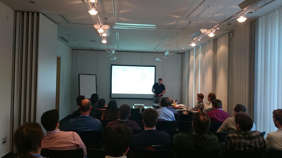 rotty3000's tweet image. @nbartlett talking upcoming #bndtools maven support #standalone #OSGi #EclipseCon