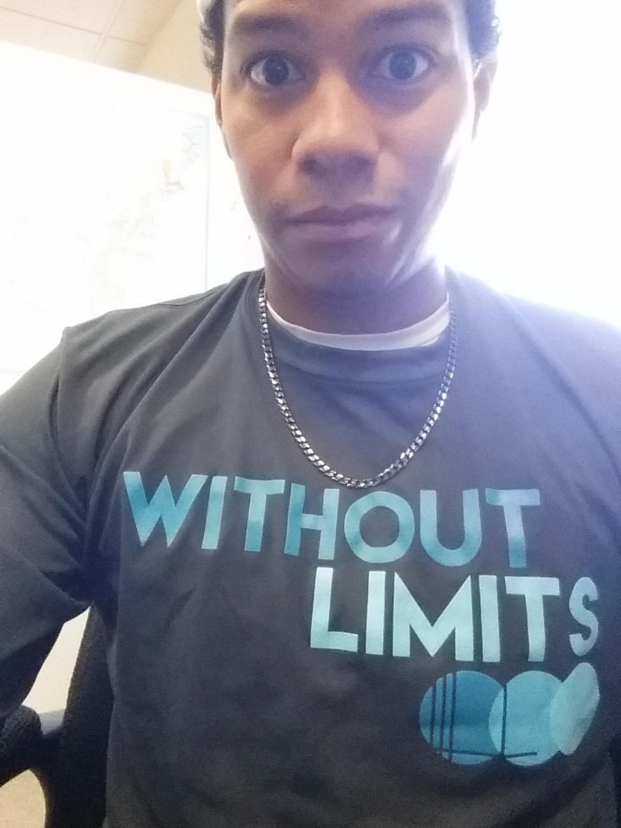 The_Agent_17's tweet photo. Something that I got from #ChicagoHeavyweights, @wlultimate long sleeve. https://t.co/qi7xZKDlZi