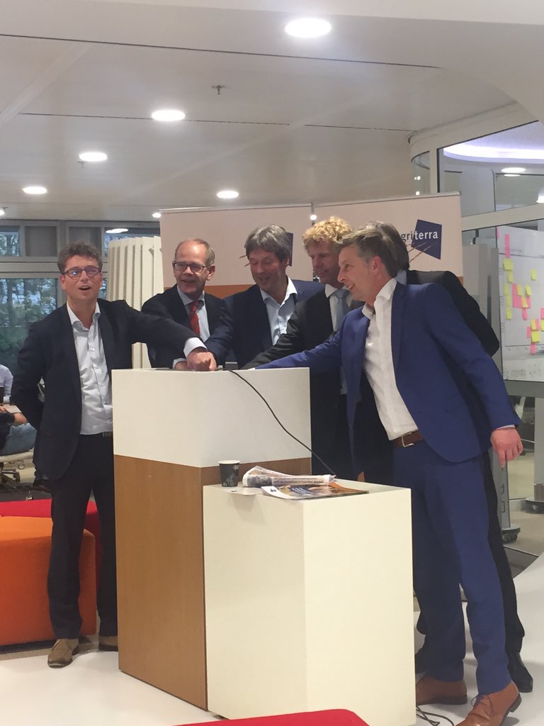 IngePostma1's tweet photo. Wauw! Crowdfunding @Agriterra is gelanceerd! Vier prachtige projecten wachten op funding. https://t.co/XcWsYi91H5 https://t.co/7AIG4WP6zA