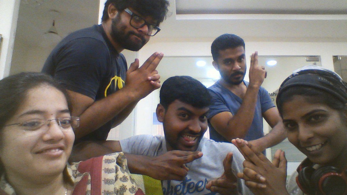 tapedspectacles's tweet image. #Spymode on! :P