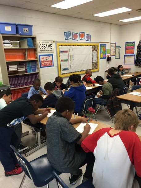dlamb1445's tweet photo. Students helping each other that's what math should look like.#awesomesrudents#larkspurms https://t.co/2b3uFS0npi